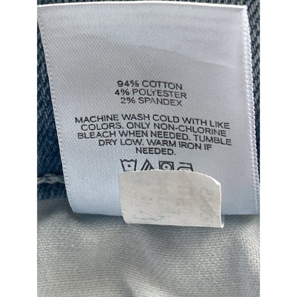 Express Cuffed Super High Rise Mom Shorts/Shortie, Size 2 R - Picture 6 of 9